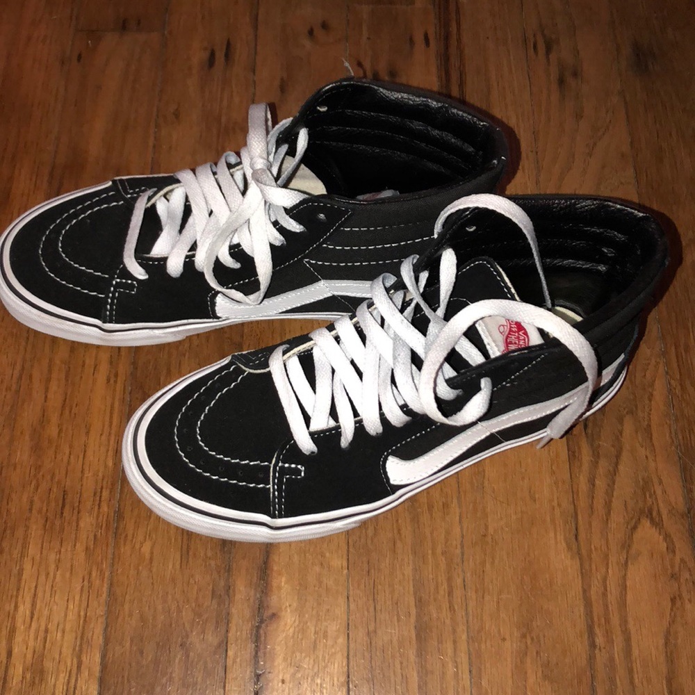 Vans sk8-hi women’s shoes size 8